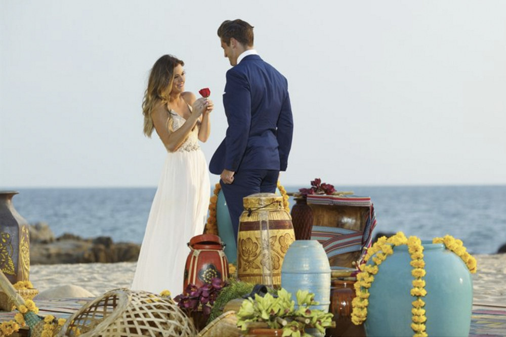 10 F*cked Up Things That Happened on The Bachelorette: Season 12, JoJo’s Final Rose
