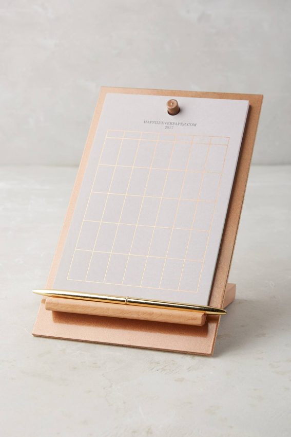 easel desk calendar