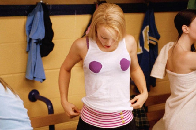 gallery-1443557727-elle-film-stills-mean-girls