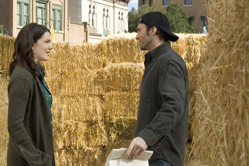 Gilmore Girls, Season 7, Episode 18 Recap: Hay Bale Maze