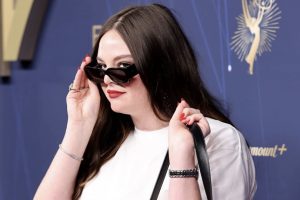 Meg Stalter Broke The Formal Dress Code At The 2025 Emmys And Wore Blue Jeans And A T-Shirt