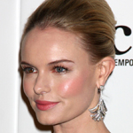 b-the-best-holiday-beauty-looks-150x150_0.jpg b-the-best-holiday-beauty-looks-150x150_0.jpg