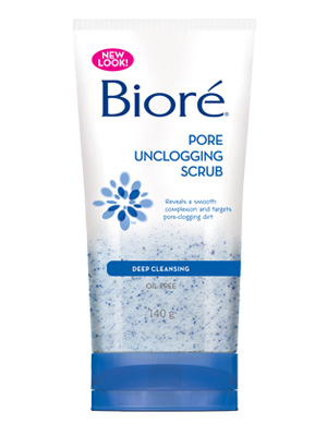 Spring’s Best New Beauty Finds: Biore Pore Unclogging Scrub