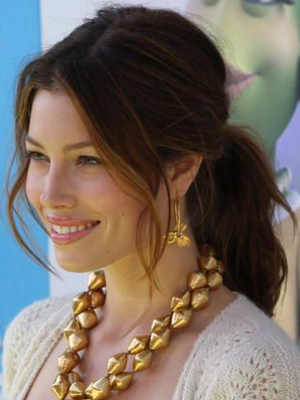 B - Jessica Biel 300x400 B - Jessica Biel 300x400