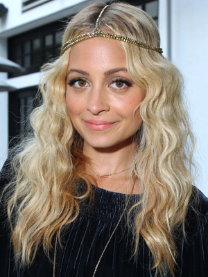 B - Nicole Richie 300x400