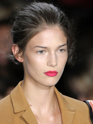 B - Pink Lips 300x400