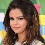 b_-_selena_gomez_feather_hair_extention_150x150_0.jpg