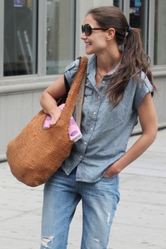 One Celeb, Four Looks: Katie Holmes Jean Button Up and Boyfriend Jeans