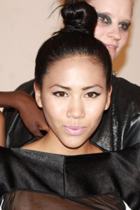 S - Amanda Lew Kee Designer 200x300