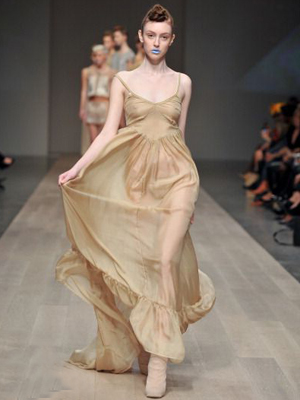 S - Amanda Lew Kee 300x400