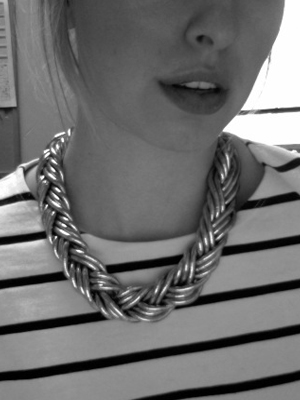 R - Average Male Jewelry 300x400 R - Average Male Jewelry 300x400