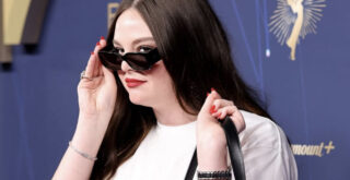 Meg Stalter Broke The Formal Dress Code At The 2025 Emmys And Wore Blue Jeans And A T-Shirt